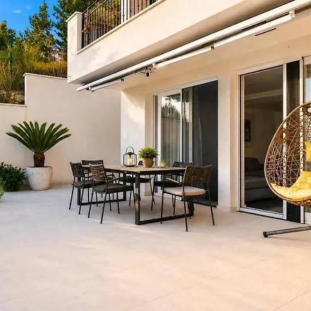 Lapis - Luxury - Shared Pool - Smaragd
