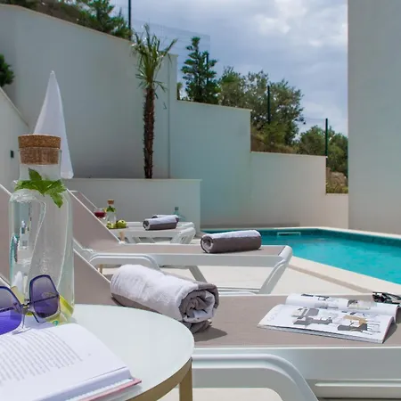 Lapis - Luxury - Shared Pool - Smaragd *